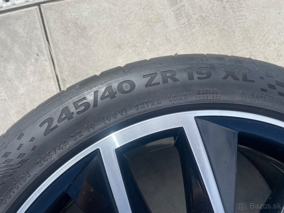 Seat Ateca/ Škoda Karoq 245/40 R19 5x112 - 6