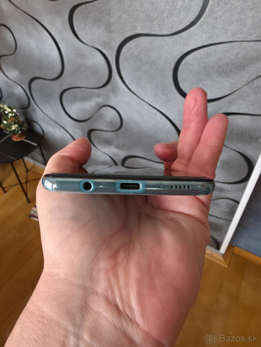 Predám Samsung Galaxy A71 - 6