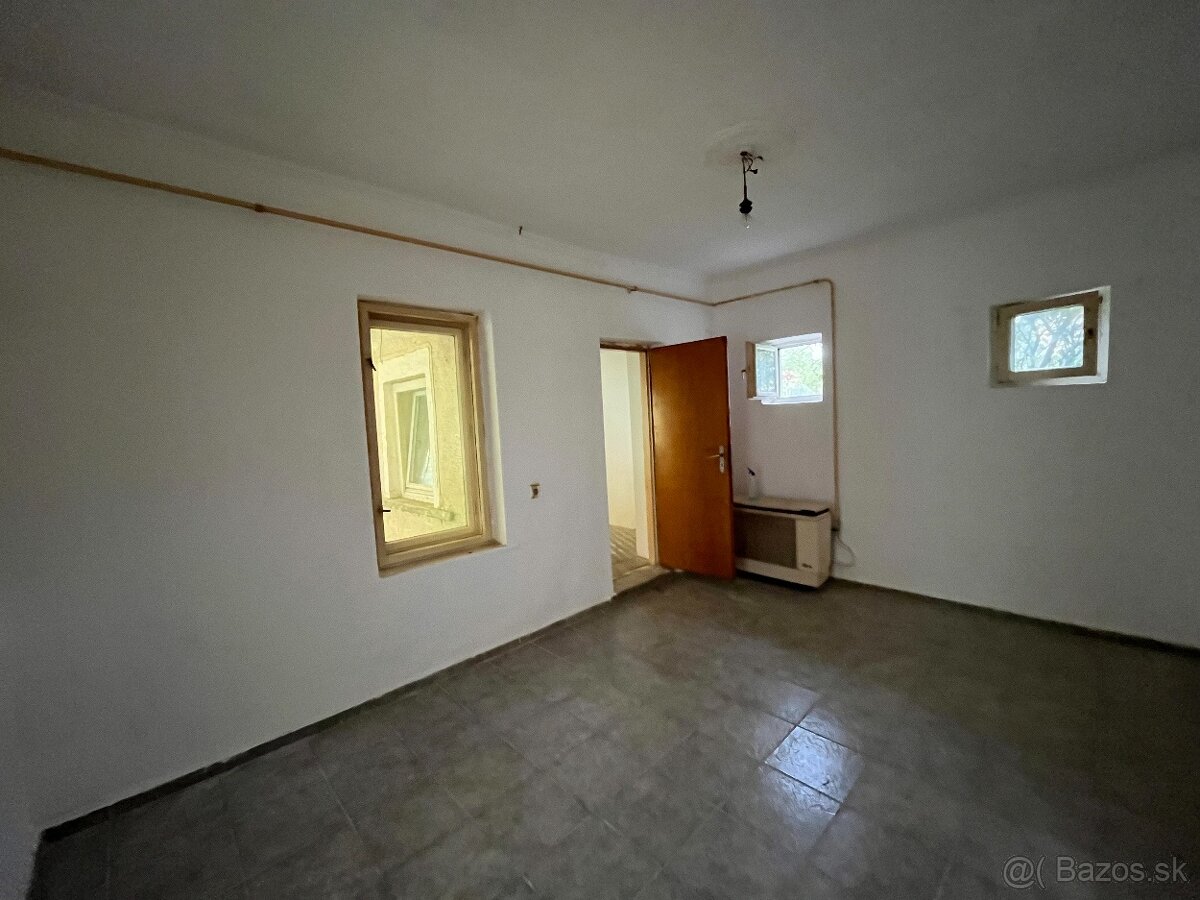 Szuhogy - 3 izbový rodinný dom - 6