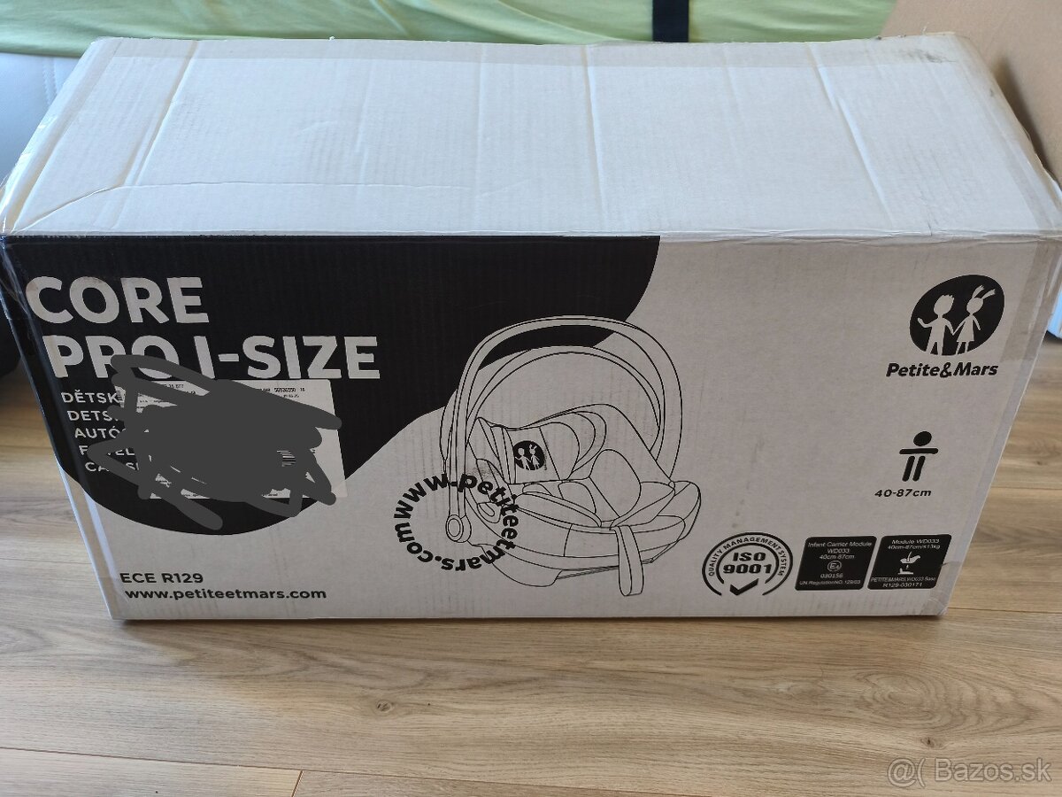 PETITE&MARS Autosedačka Core Pro i-Size Black Grey 40,87cm ( - 6