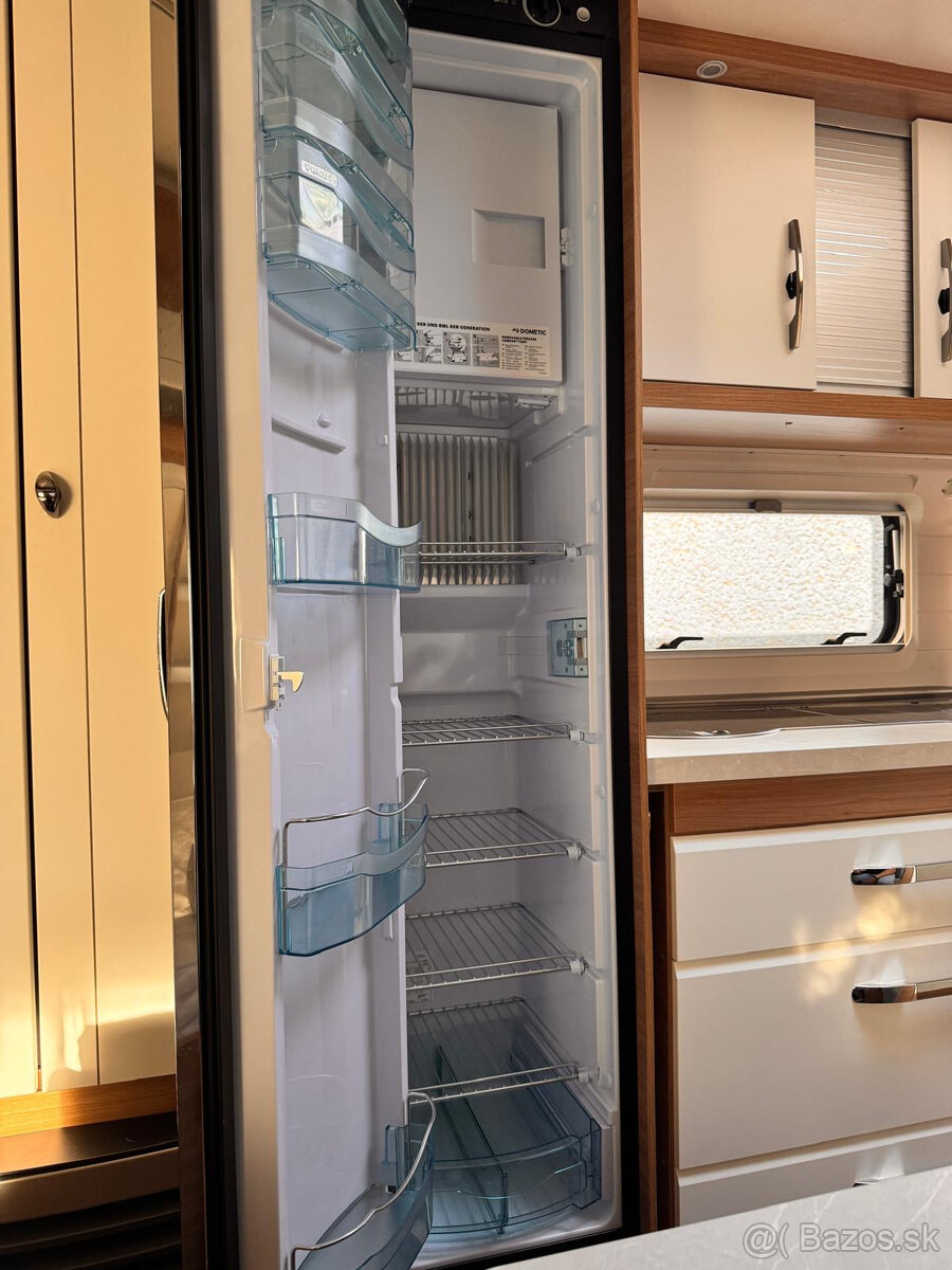 Rodinný karavan Hobby 490 KMF DeLuxe 2022 - 6