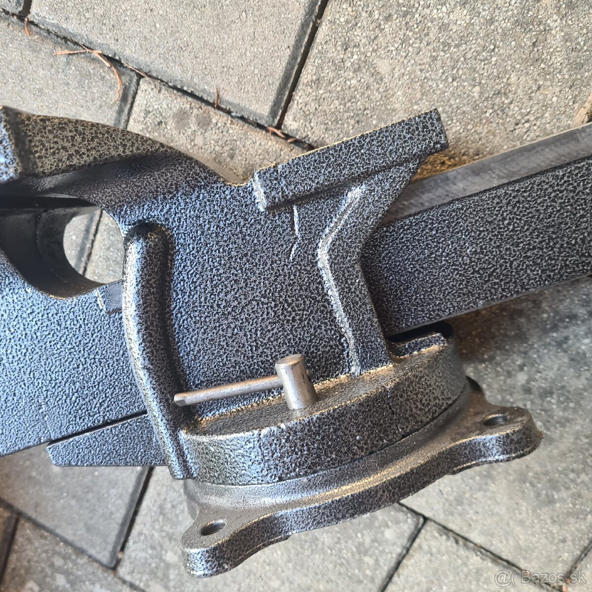 Zverák liatinový 200mm 8" - 6