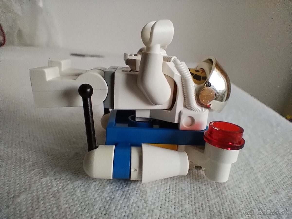 LEGO Town 6457 Astronaut Figure - 6