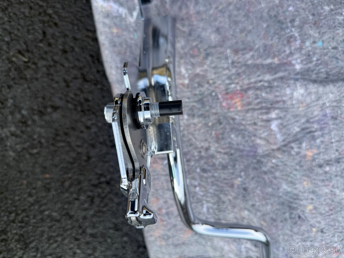 HARLEY DAVIDSON® BREAKOUT M8 SISSYBAR - 6