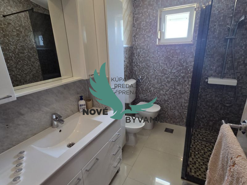 Chorvátsko -Zariadený apartmán len 250m od mora - 6