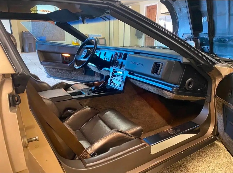 Chevrolet Corvette C4 - 6