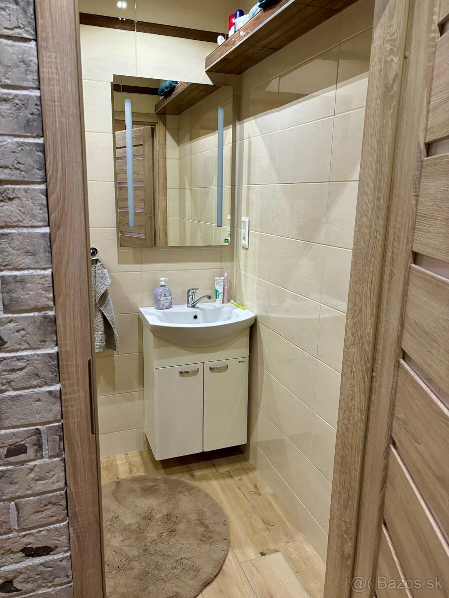 Ponuka na prenájom: 3-izbový byt - 6