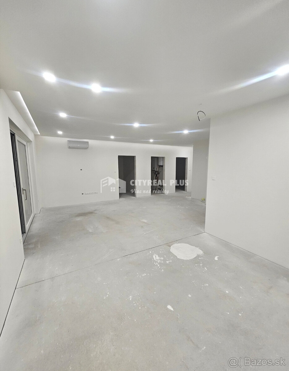 Na predaj 4 izbová moderná novostavba len 15 km od Komárna - 6