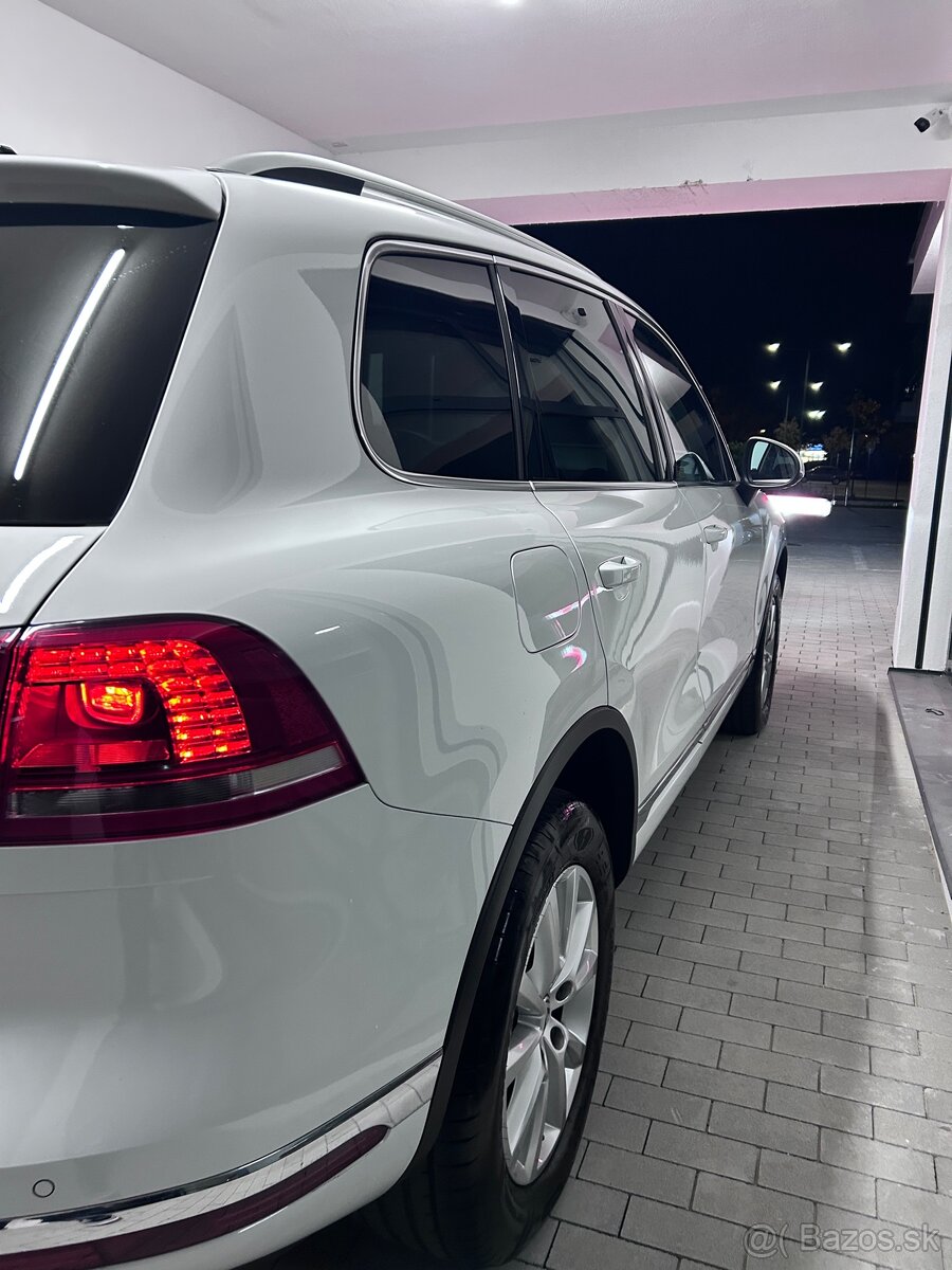 Volkswagen Touareg 3.0 TDI V6/TOP STAV - 6