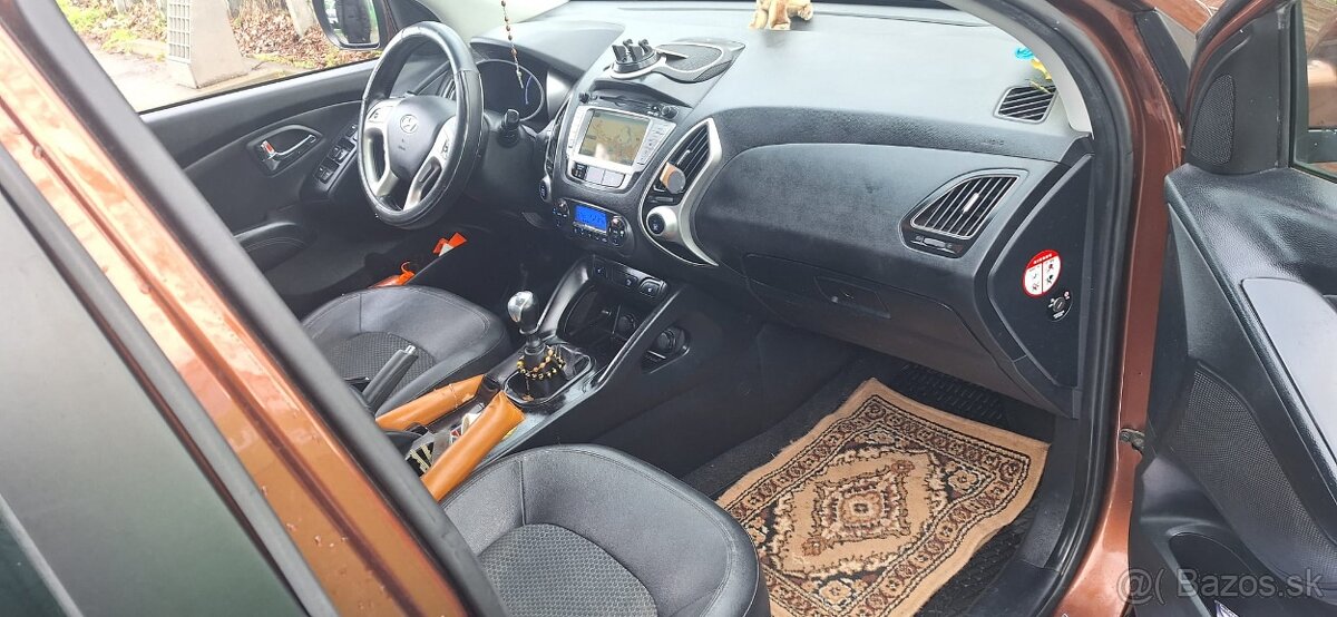 Hyundai ix35 rok 2013 1.7 - 6