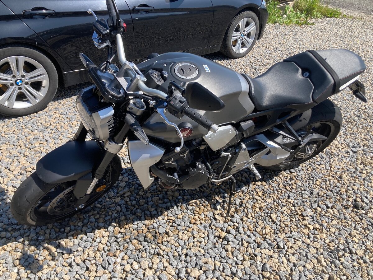 Honda cb1000r - 6