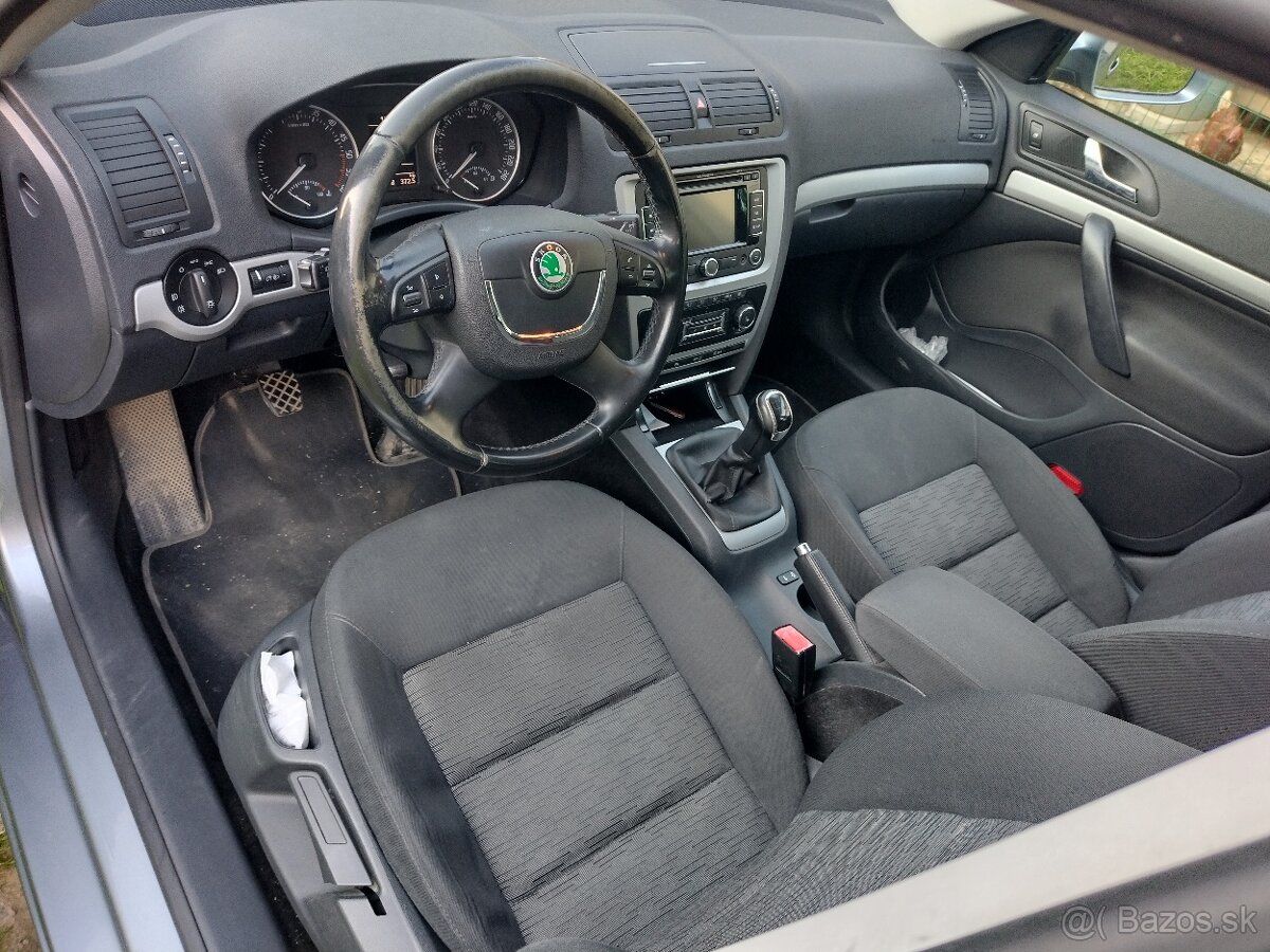 Octavia 2 kombi facelift 1.6TDI 2012 - 6