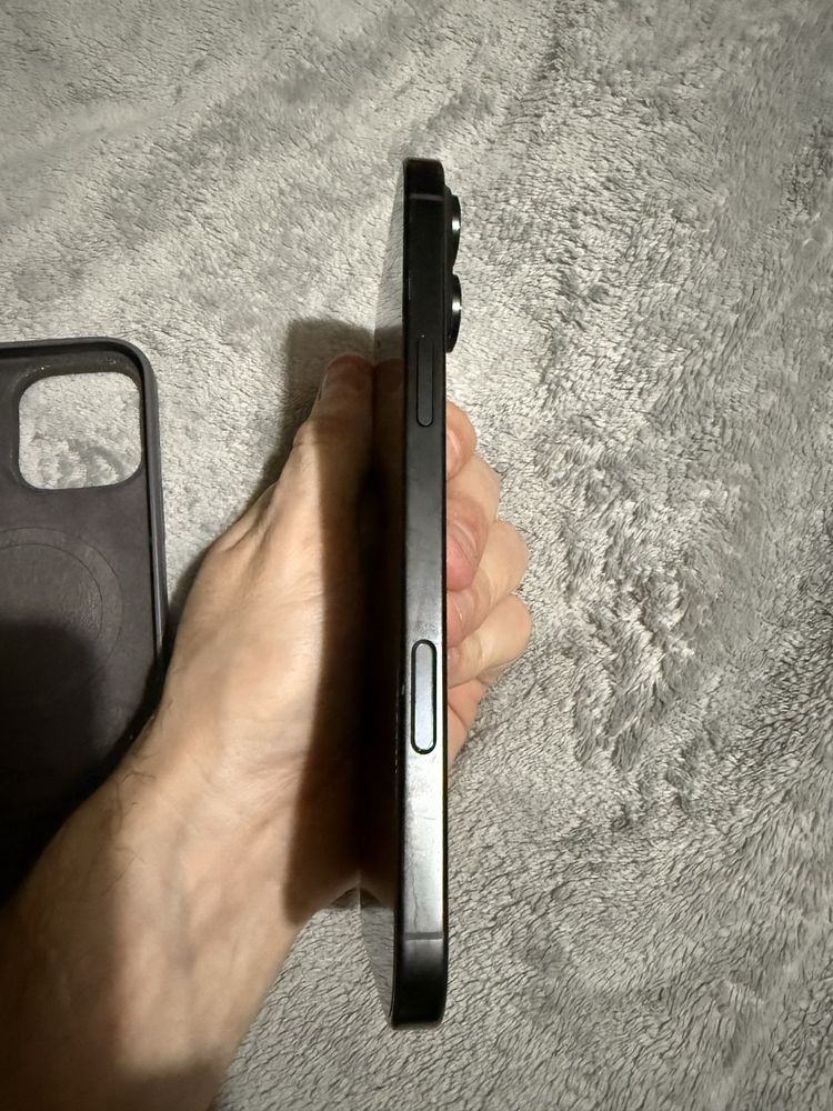 iPhone 16 Pro Max 256GB titanově černý - 6