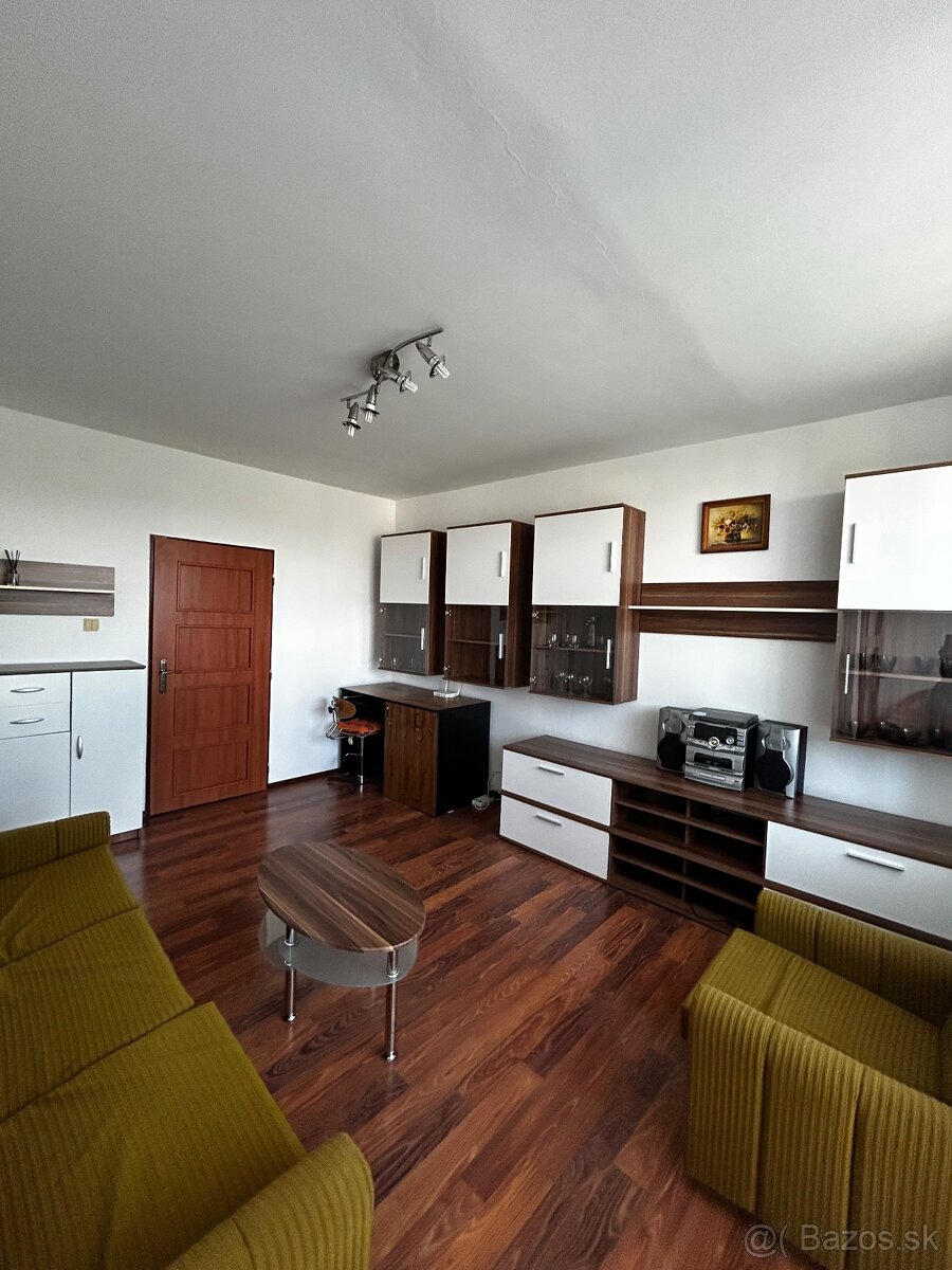 Ponúkam na prenájom byt - 6