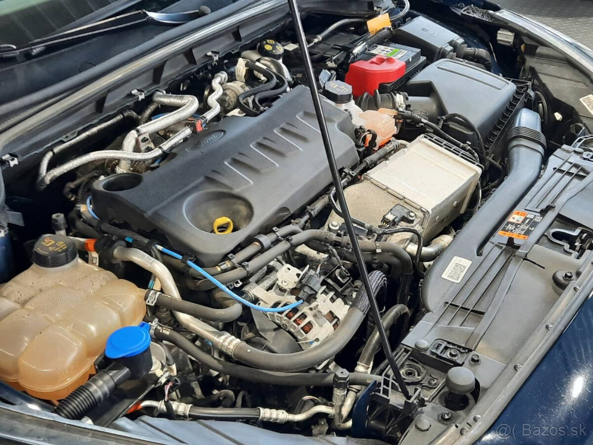 Ford Focus Kombi 2.0 TDCI AUTOMAT Titanium - 6