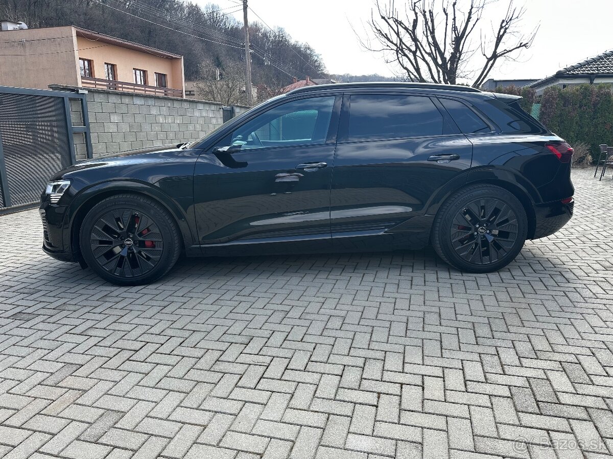 Audi Q8 e-tron 55 S line quattro - 6