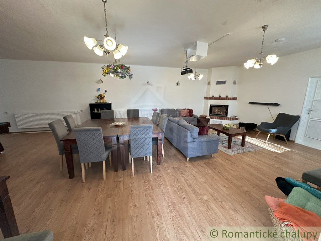 Exkluzívne: Veľká chata na peknom mieste Kokava-Línia. - 6