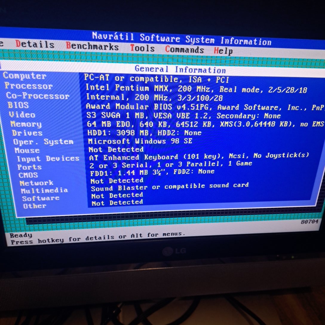 stary pocitac intel pentium 200 - 6