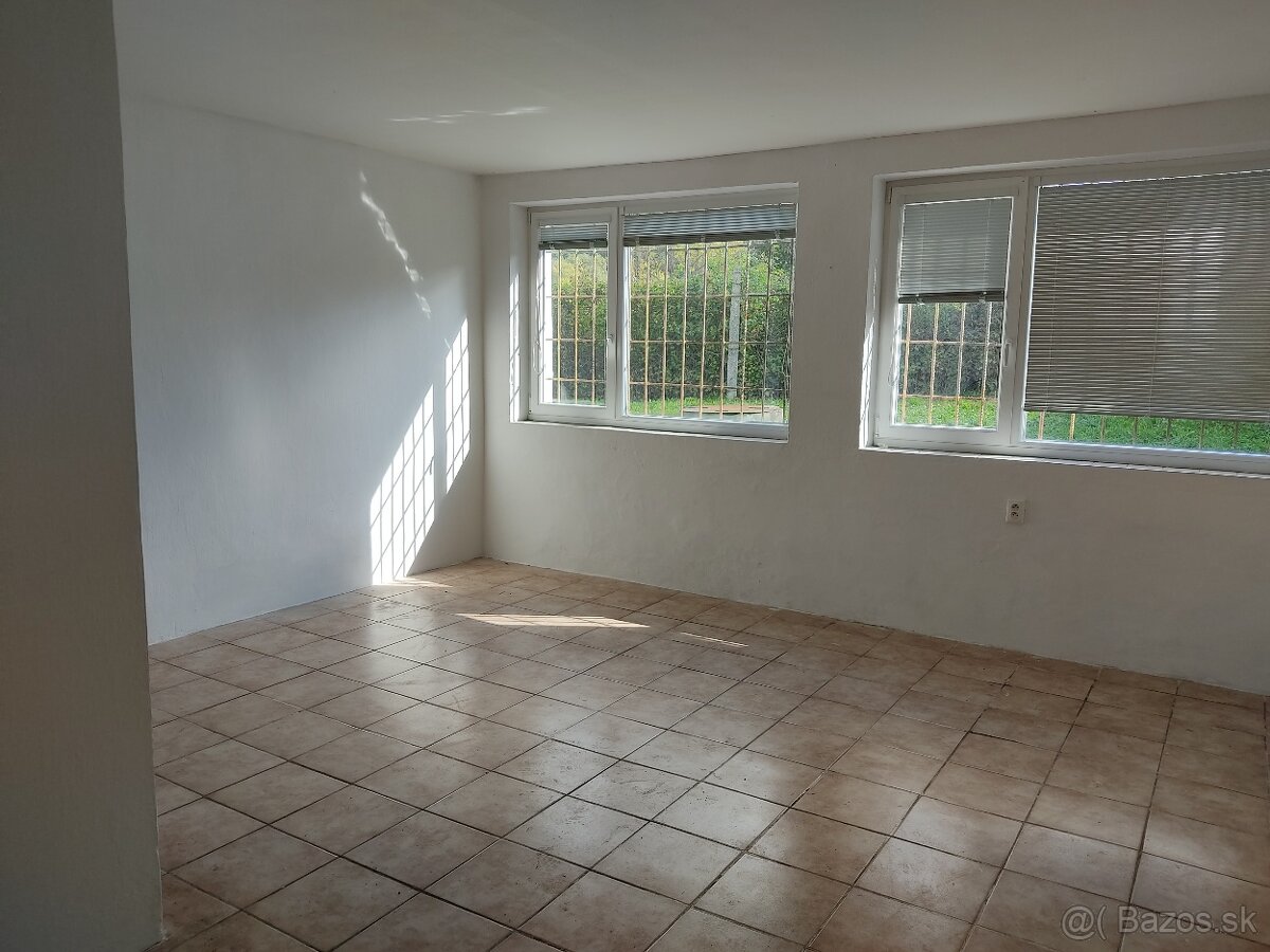 Prenájom skladových priestorov - 6