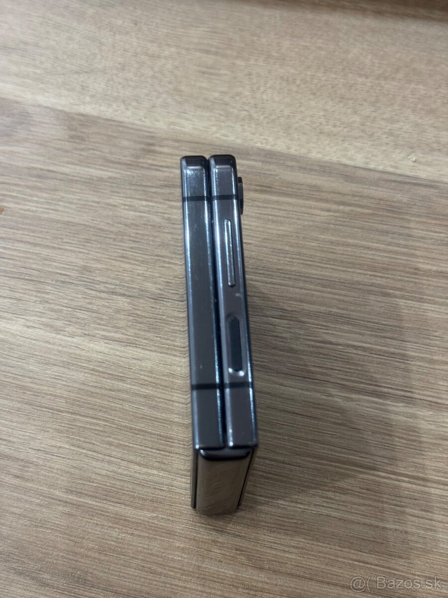 Samsung Z flip 5 512GB Graphite - 6