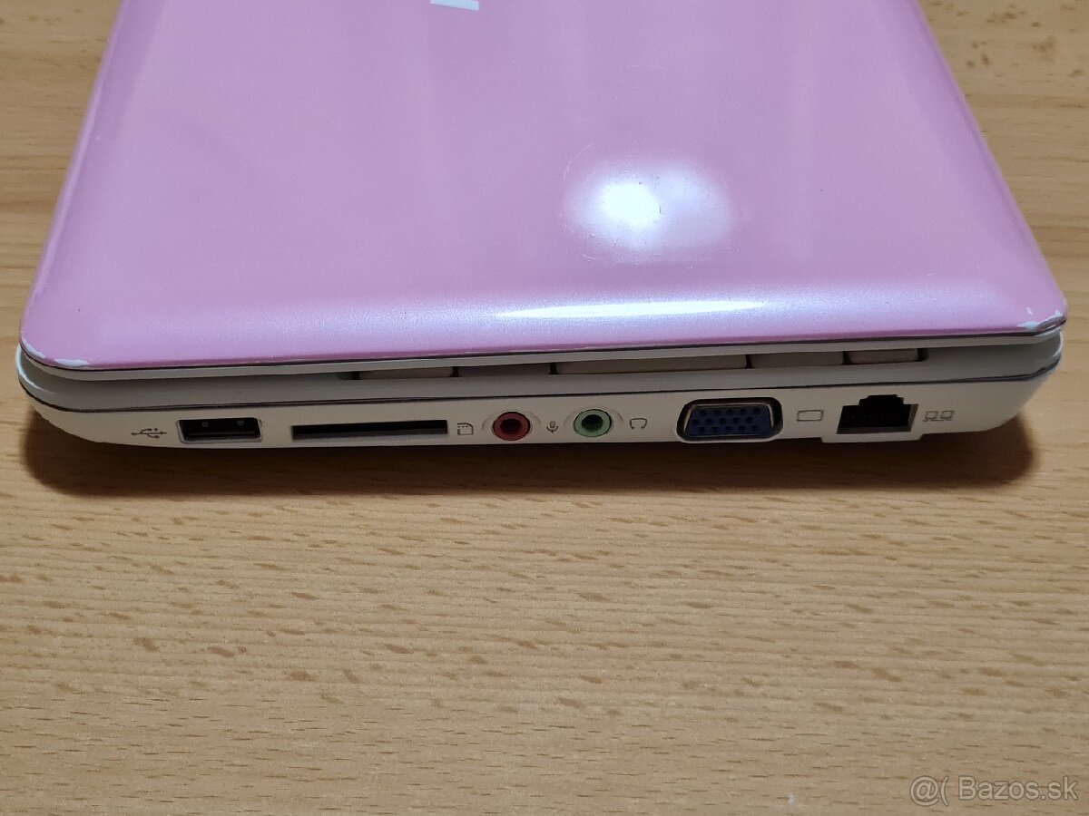 Predám netbook MSI Wind U100 - 6