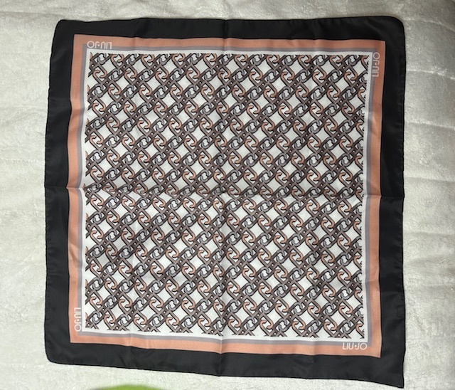 Malá šatka zn. LIU JO originál - 6