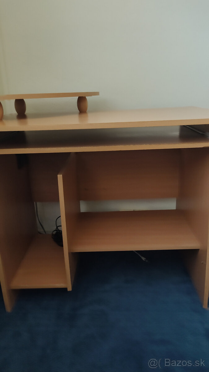 Predám pracovný stôl pre PC - 6