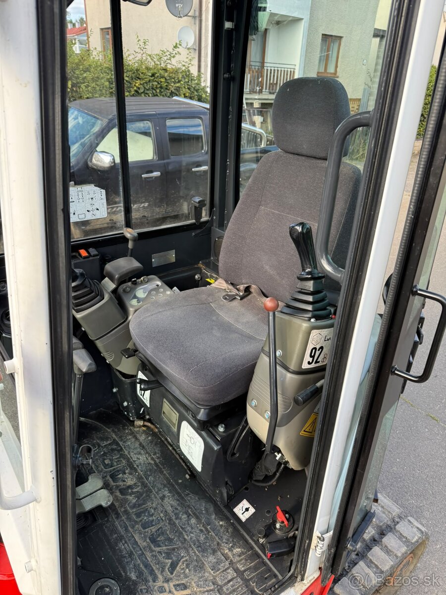 Minibager Yanmar vio20-4 - 6