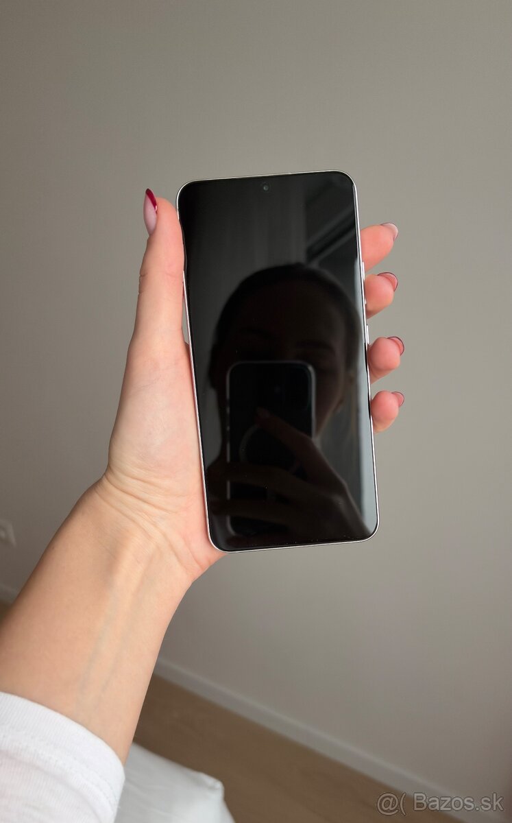 Samsung Galaxy S22+ 128GB Biely - 6