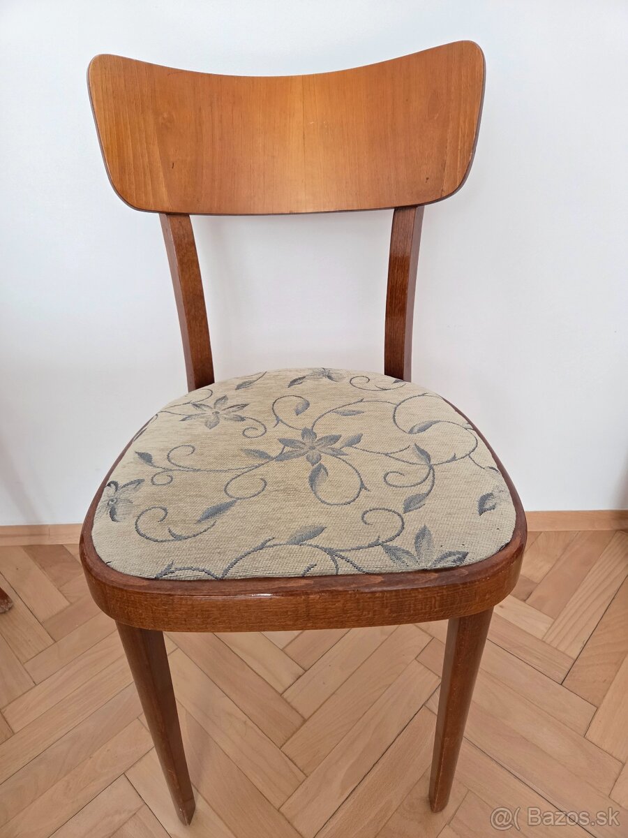 Stôl + stoličky - 6