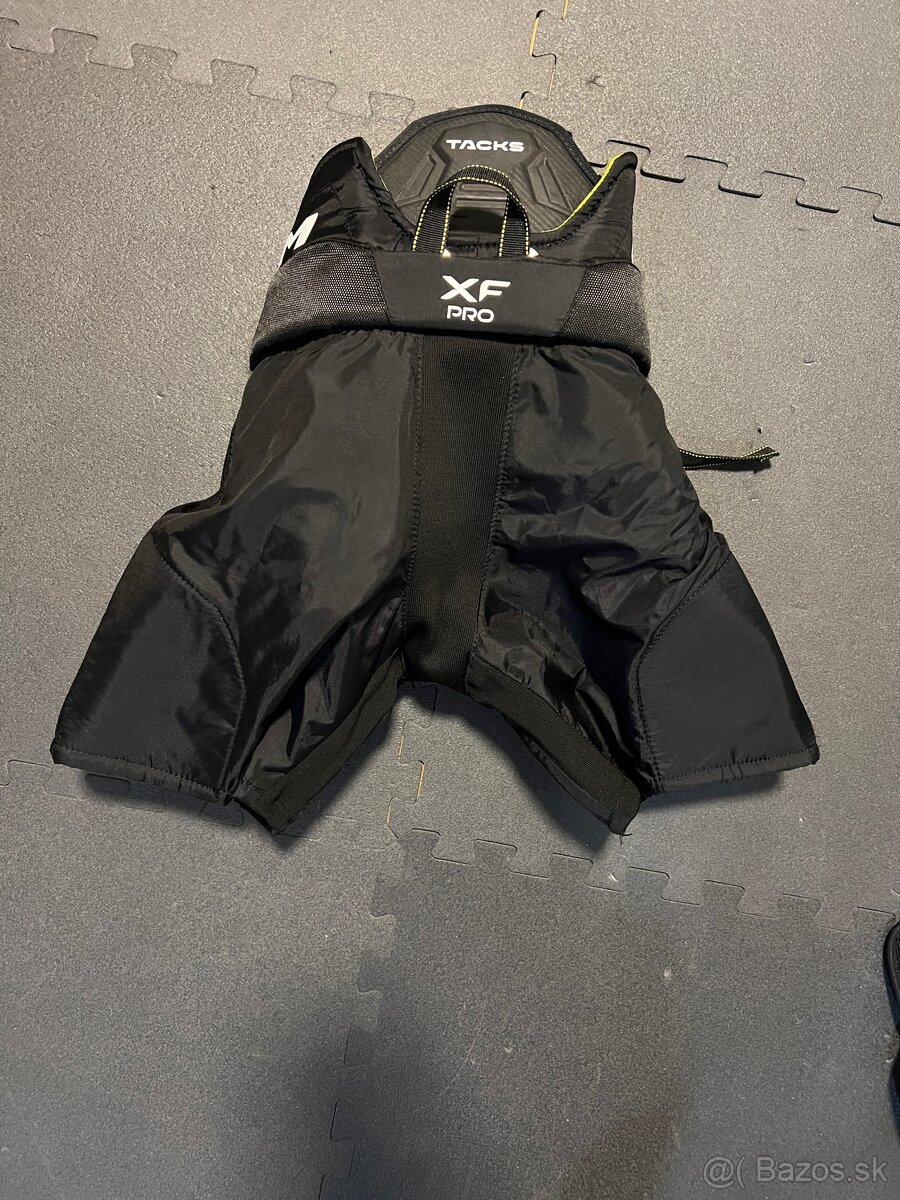 CCM Tacks XF Pro youth veľkosť detské M/L - 6