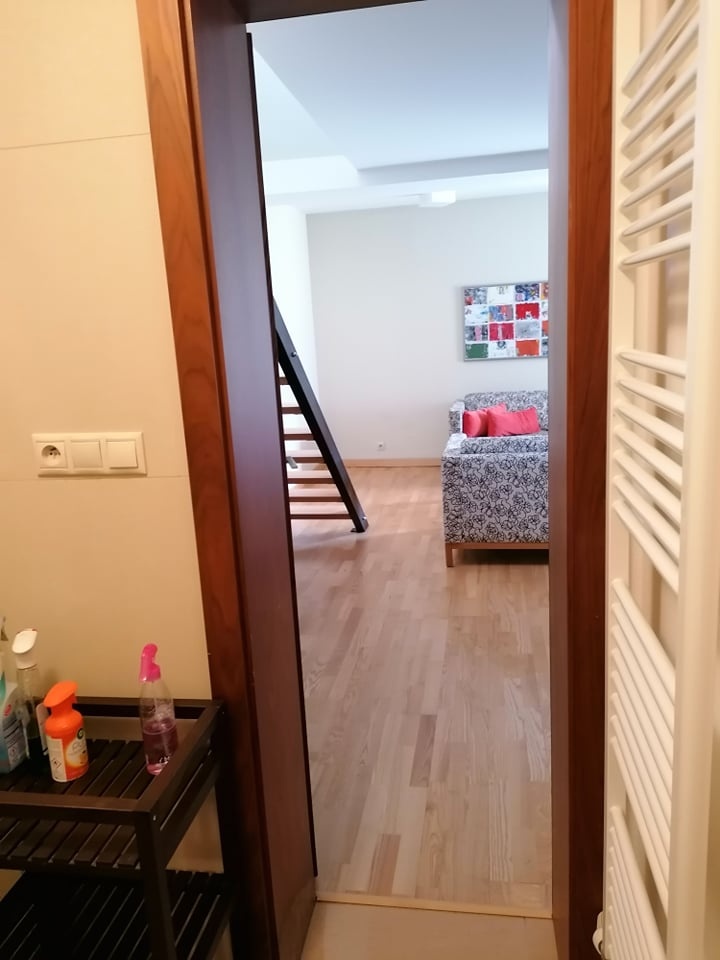 Na prenájom 2-izbový byt s mezonetom centrum Banská Bystrica - 6