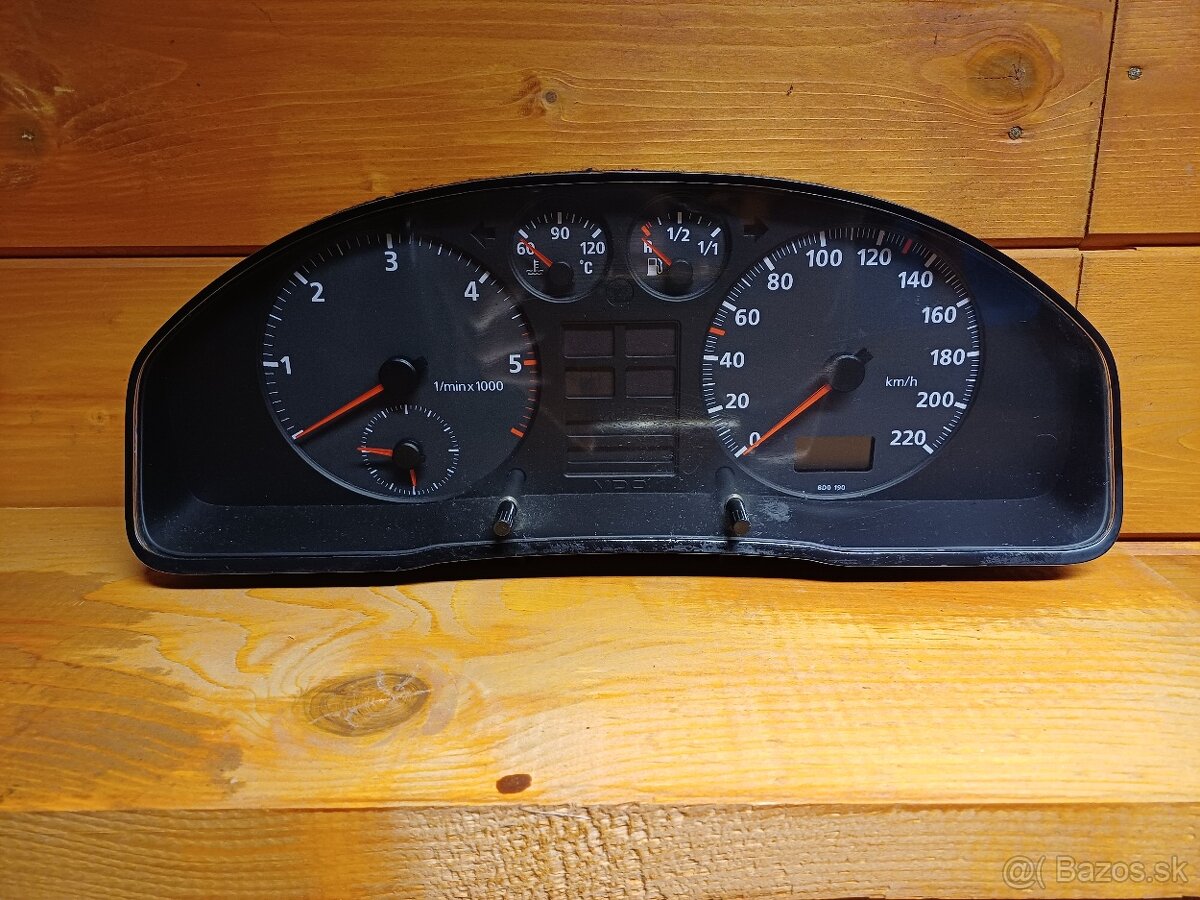 Rozpredám Audi A4 B5 sedan 1.9tdi - 6