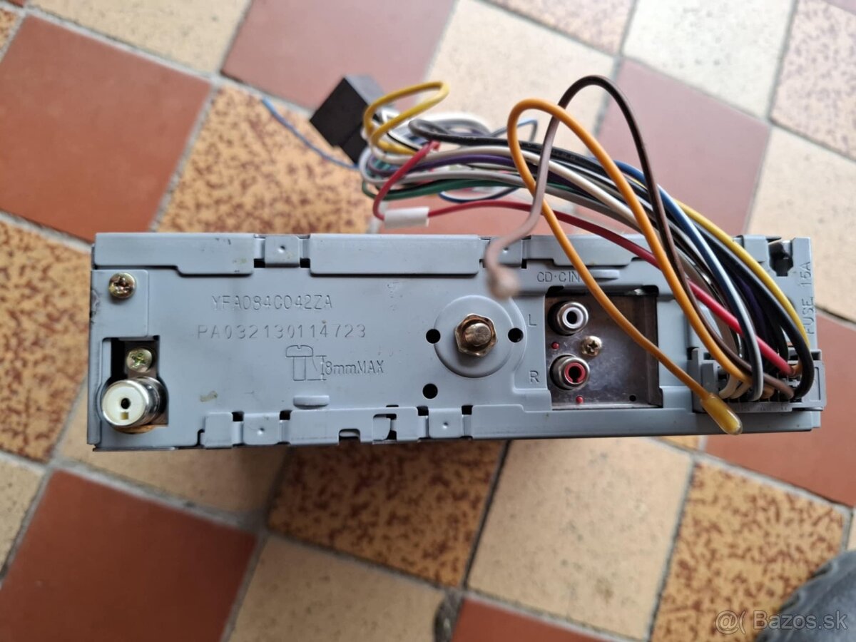 predam diely z Renault 2,3dv 1,4 benzin, r.v,2004 - 6