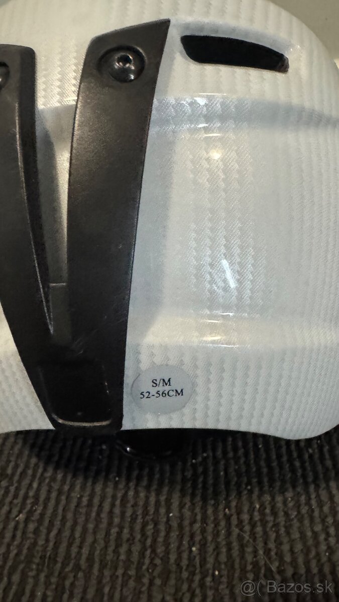 Lyziarske prilby a okuliare - 6