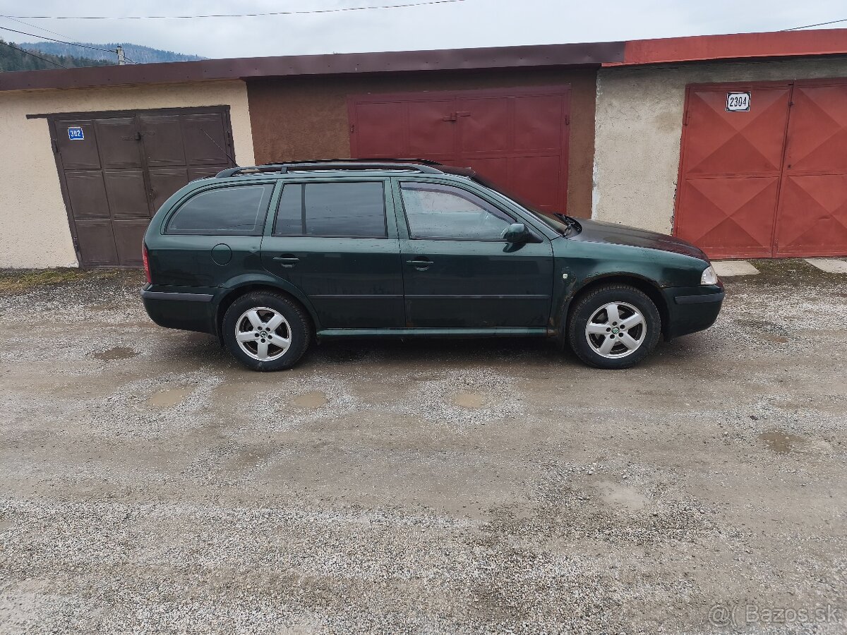 Škoda Octavia 1 - 6