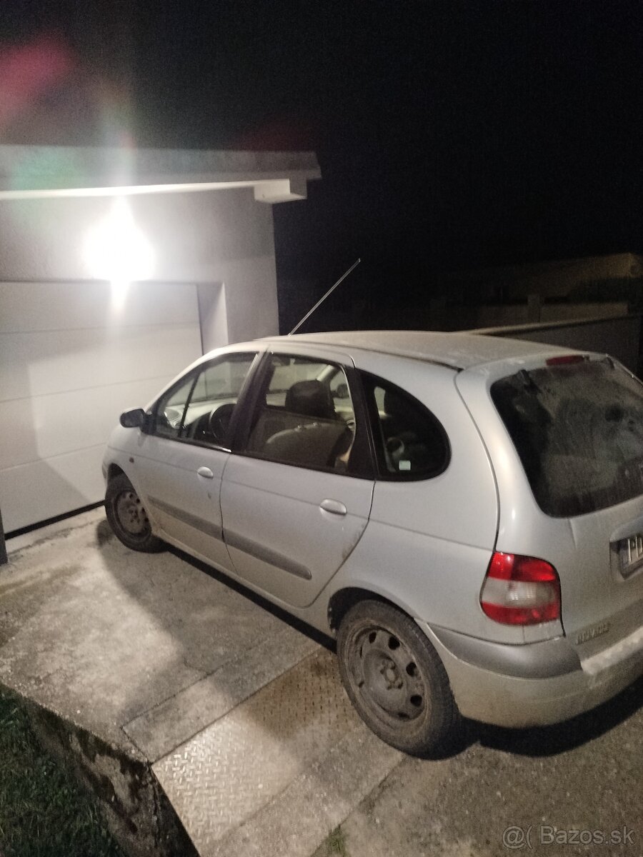 Predám Renault Scénic - 6