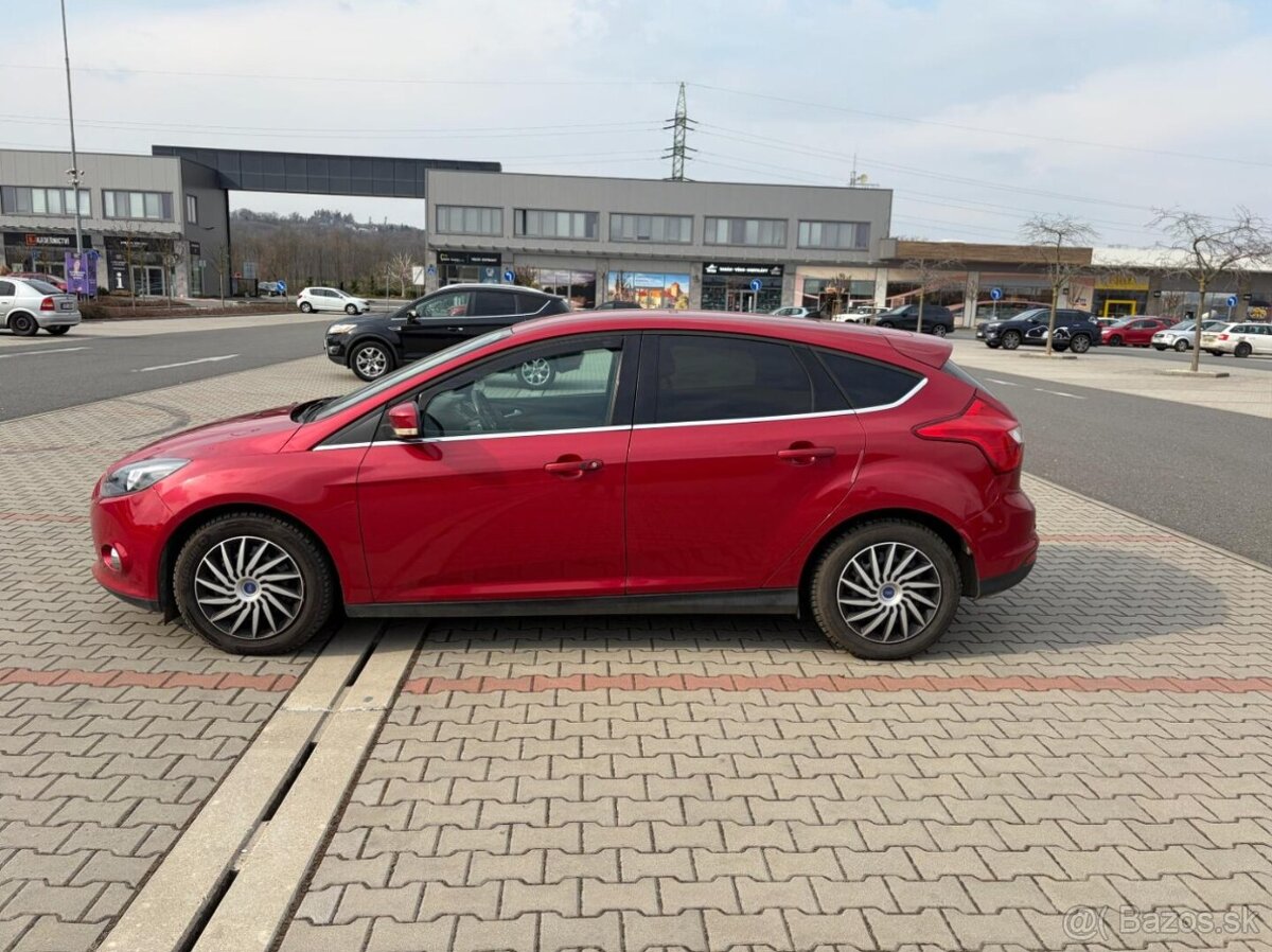 Ford Focus 1.6 EB 110kw TOP VÝBAVA - 6