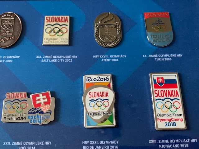 Predám Oficiálnu sadu Olympijských odznakov SOV - 14 ks - 6