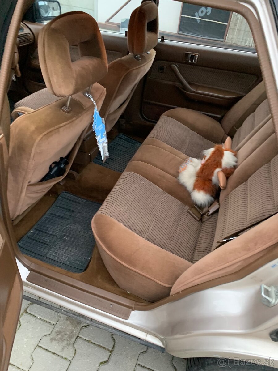 Toyota Camry 2.0TD - 6