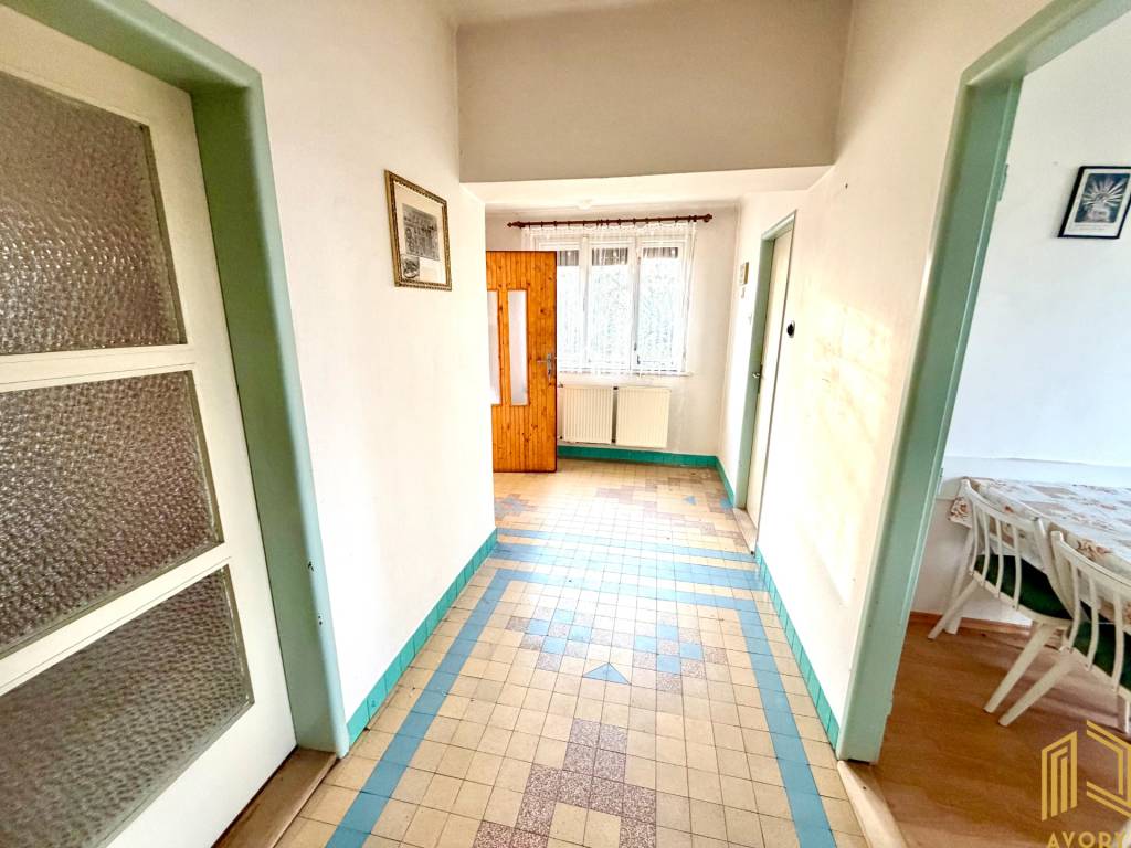 ROD. DOM s GARÁŽOU, POZEMOK 973m2, ŠAJDÍKOVÉ HUMENCE - 6