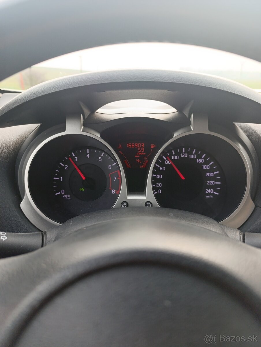 Nissan Juke 1.6 Benzín - 6