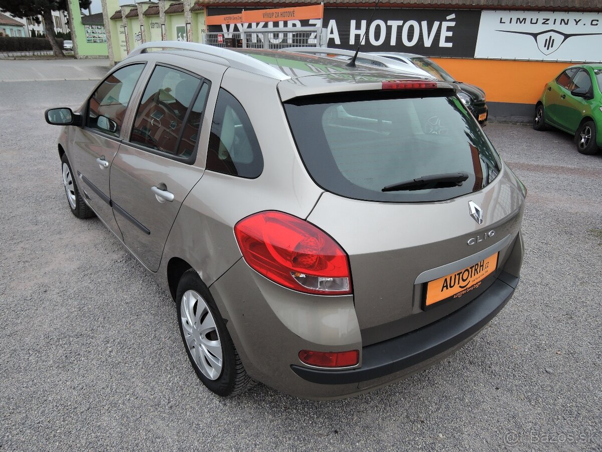Renault Clio Grandtour 1,2 TCe Servis DigiKlima 2009 - 6