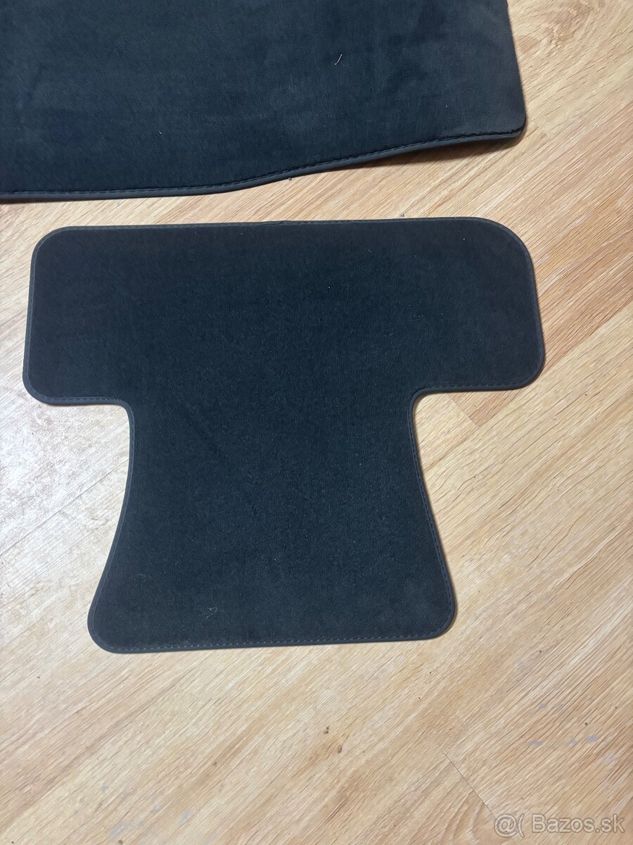 Autokoberce do Q5 - 6