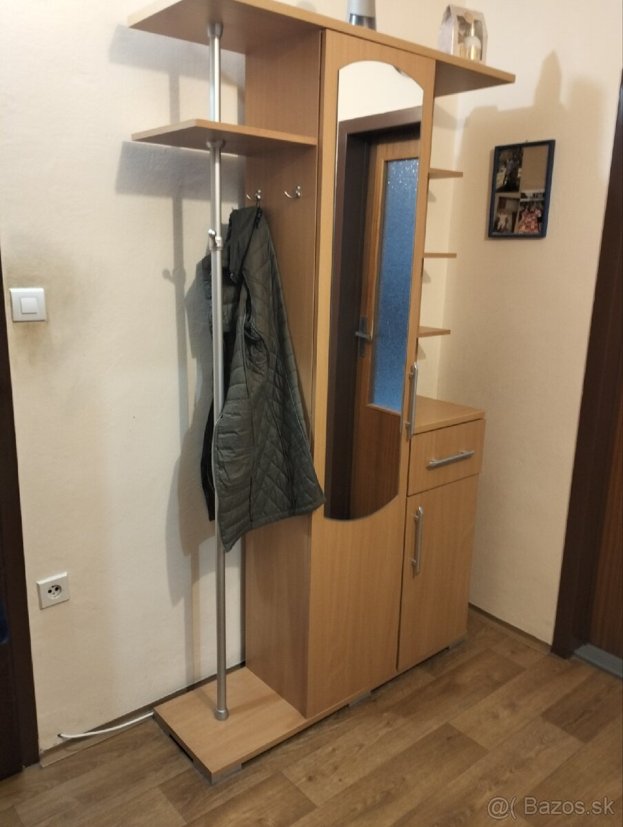 Predstienová zostava - 6