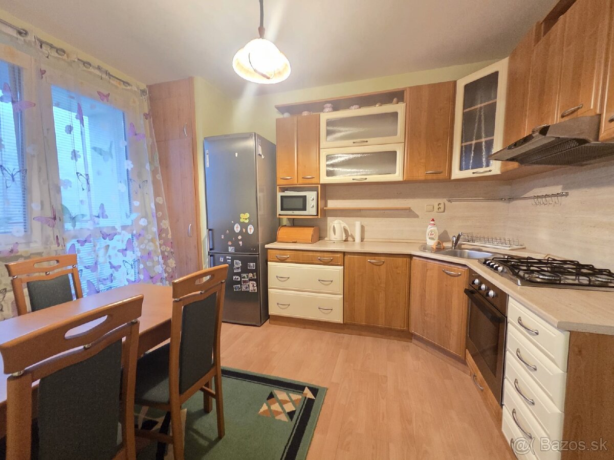 Prenájom 3izb.byt s balkónom Dlhé Diely - 6