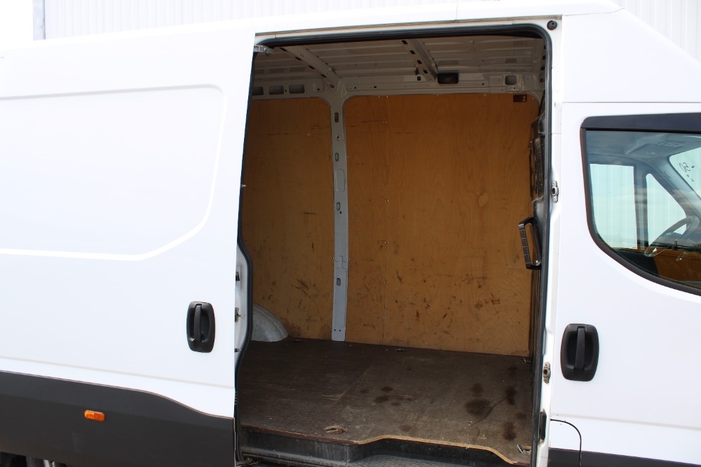 Iveco Daily, 35S180 3,0 L2H2 HiMatic+Led+Navi+Klima+Měchy - 6
