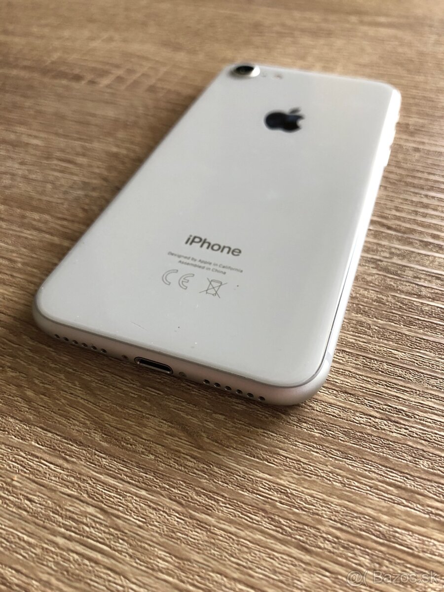iPhone 8 / Silver 64GB - TOP stav - 6