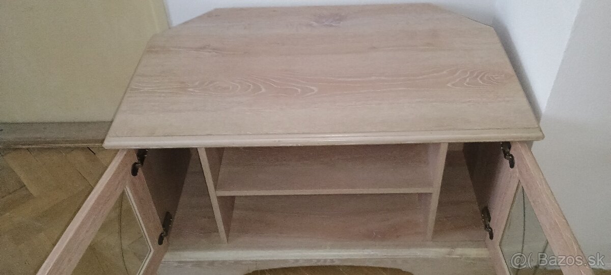 Skrinka/stolik pod TV - 6