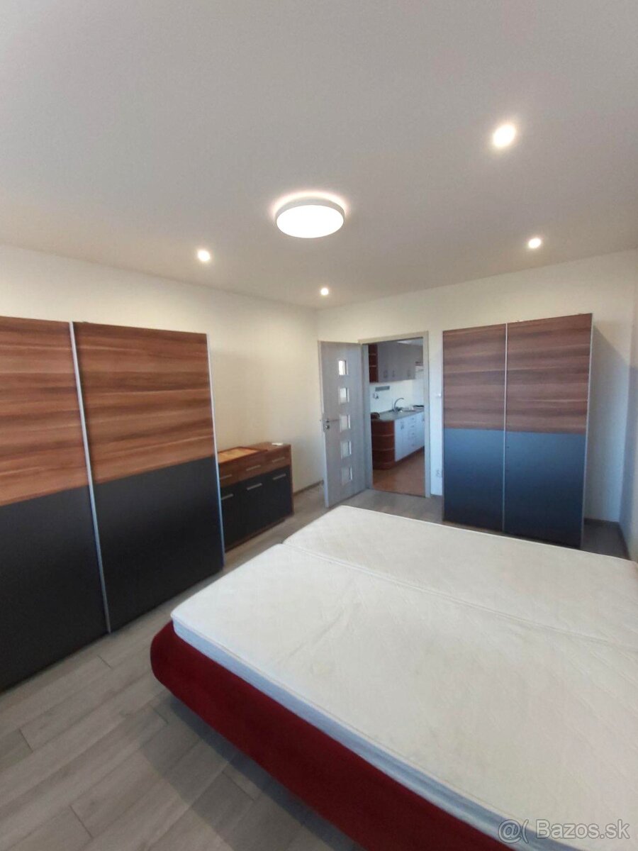 NA PRENÁJOM - 2- izbový byt, Dargovských hrdinov - 6